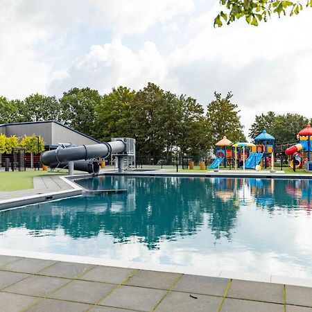 Rhederlaagse Meren Lathum Bagian luar foto